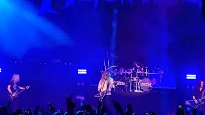 Megadeth Plays 'Ride The Lightning'